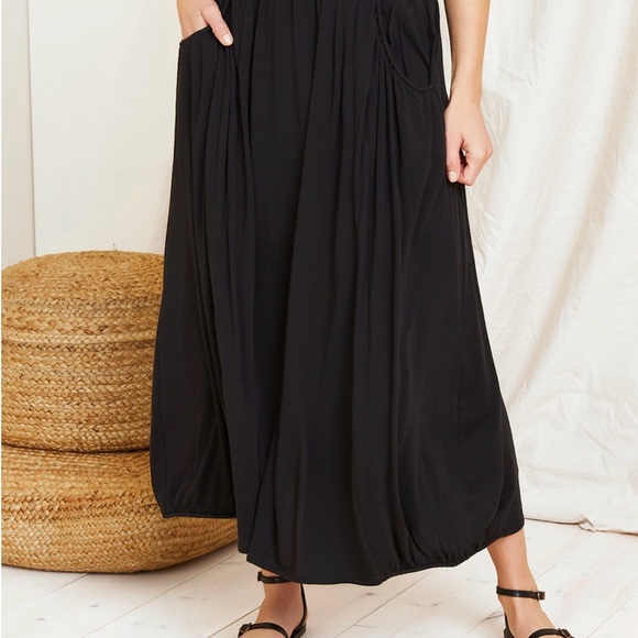 Garnet Hill Black Smocked Bubble Maxi Skirt ex condition. smoke/pet free home. - Picture 1 of 5